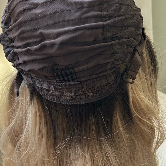 Nel’s Wigs “Honey” w/ EXPEDITED SHIPPING (1-3 day) shipping! See below for info - Picture 8 of 8